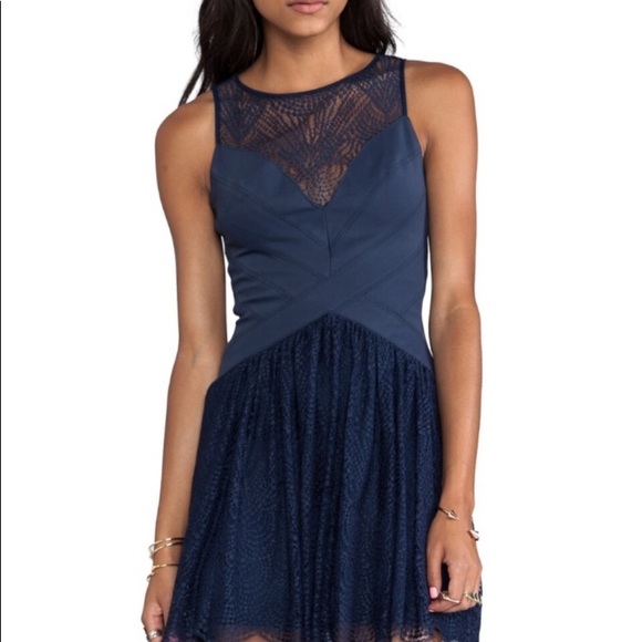 NEW BCBG MAX AZRIA SOPHIANA BANDAGE DRESS CORSET BODYCON LACE SZ 10 NAVY BLUE - Picture 4 of 13